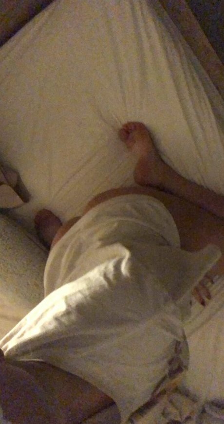 Обнаженная фотография утечки OnlyFans от Chloe Rock