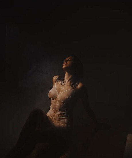 Foto nua vazada do OnlyFans de Olivia Linz