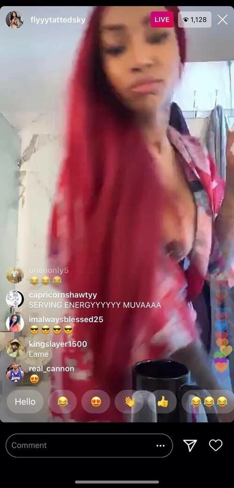 Flyyytattedsky  nude leaked OnlyFans photo