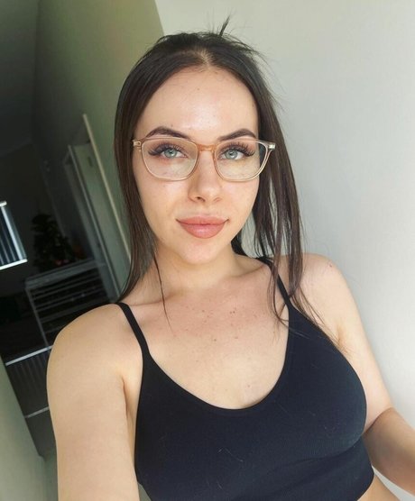Reyeslie
