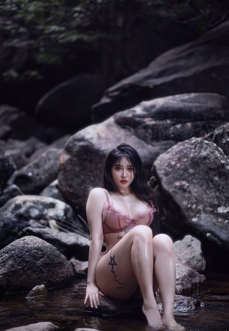 Songyuxin Hitomi