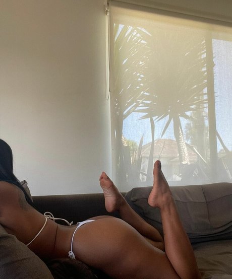 Naken läckt OnlyFans-bild av Asianbrown33
