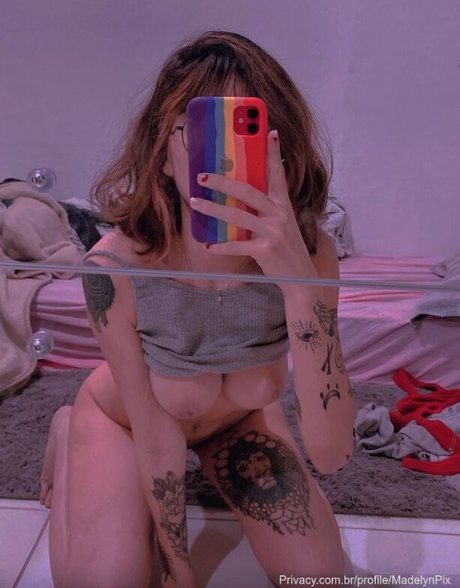 Naken läckt OnlyFans-bild av Madelynpix