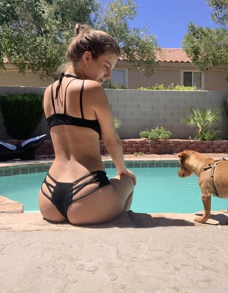 Avery Petite