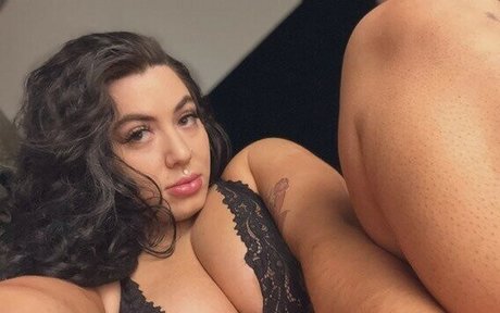 Nacktes geleaktes OnlyFans-Foto von Msthroatmagic