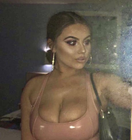 Nahá fotka uniklých OnlyFans od Emma Willis