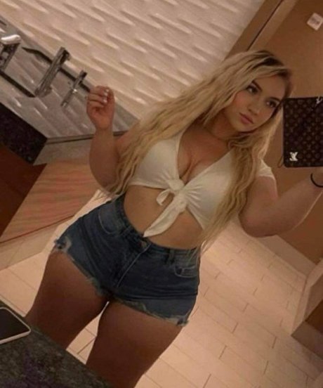 Nagie wyciekłe zdjęcie OnlyFans od Kattykatt214