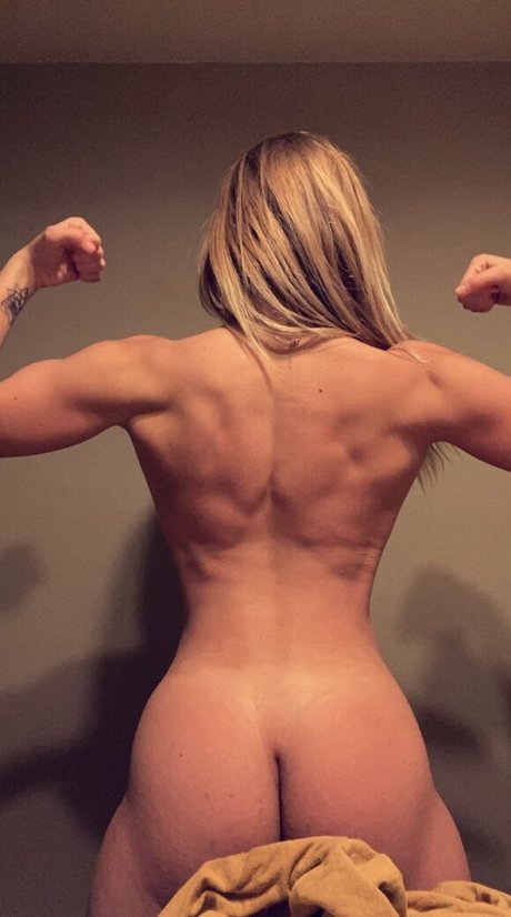 Обнаженная фотография утечки OnlyFans от Mayamoneyshot