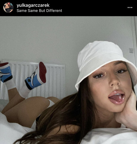 Alasti lekkinud OnlyFans-i pilt Yulkagarczarek