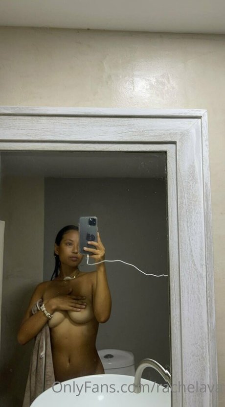 Foto nua vazada do OnlyFans de Rachelava