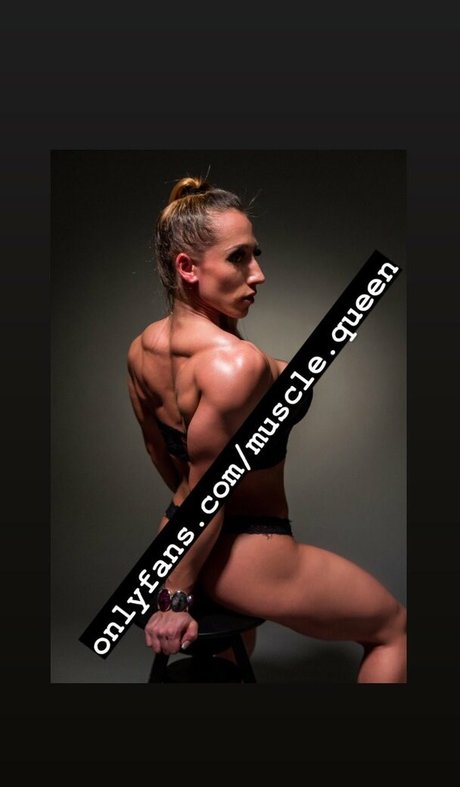 Reni Gendur OnlyFans 유출 누드 사진