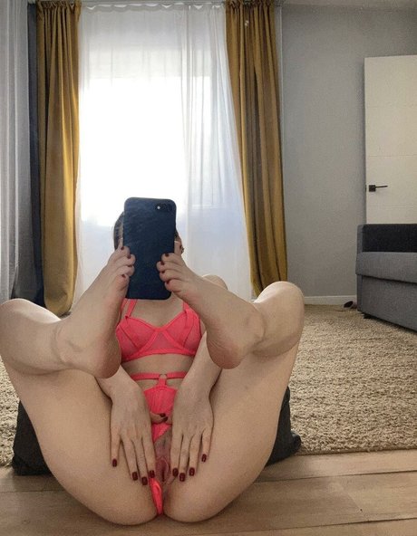 Alaston vuotanut OnlyFans-kuva Cherrypolly