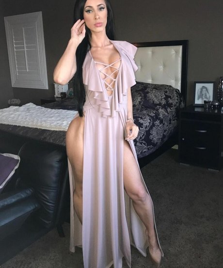 Alaston vuotanut OnlyFans-kuva Taishaveli