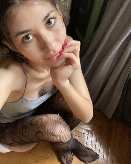 Adorable Dina