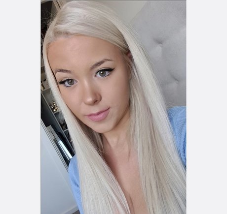 Naken läckt OnlyFans-bild av Kimjade999