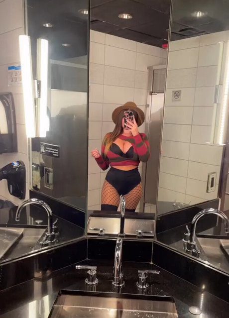 Kasey OnlyFansリークヌード写真