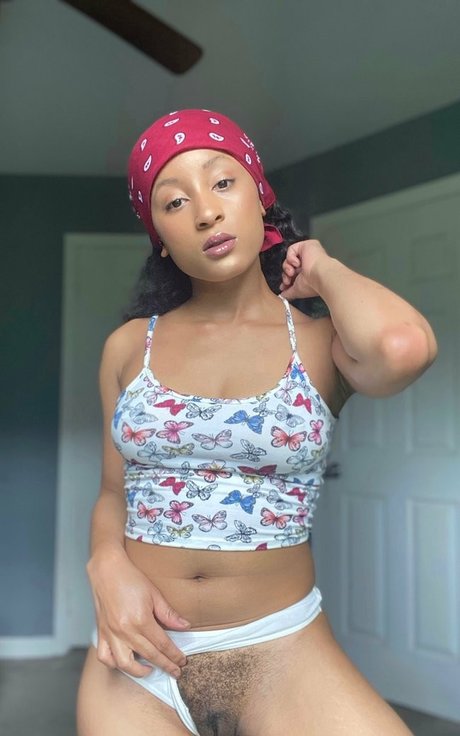 Alyssa Maxwell