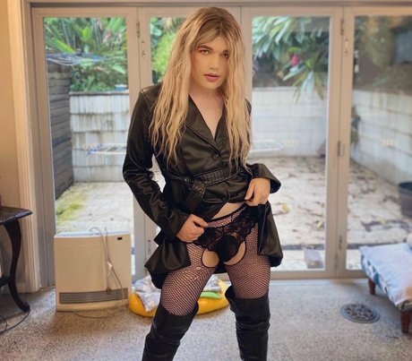 Photo nue de fuite OnlyFans de Kitty Devine