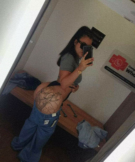 Nahá fotka uniklých OnlyFans od Selene Velazquez