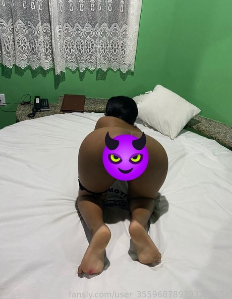 Alasti lekkinud OnlyFans-i pilt Luely Lima