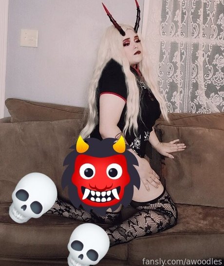 Alasti lekkinud OnlyFans-i pilt Awodles Exe