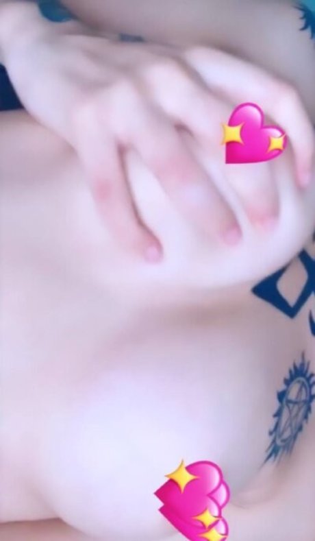 Naken läckt OnlyFans-bild av Coraline666