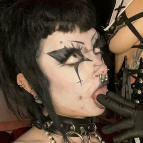 Nacktes geleaktes OnlyFans-Foto von Fvckd011