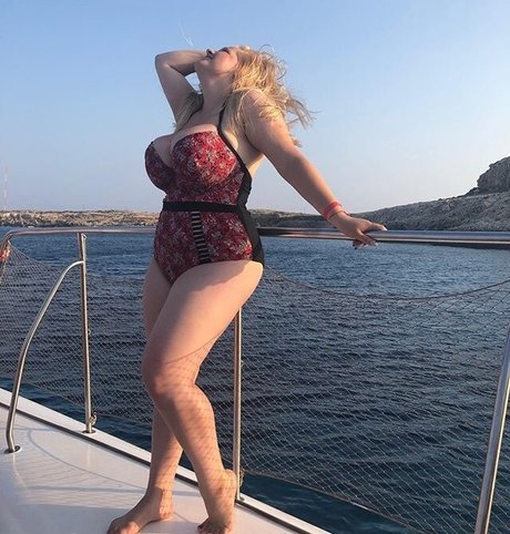 Nahá fotka uniklých OnlyFans od Julia Chegodar
