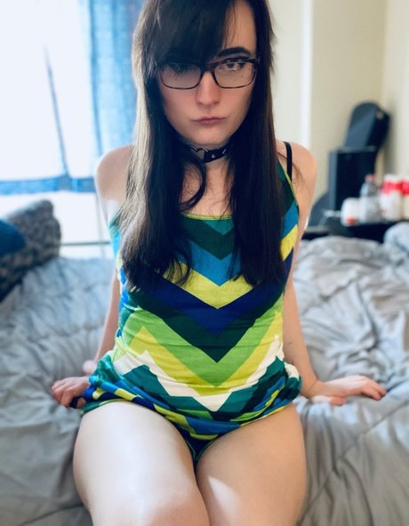 Ava Shade