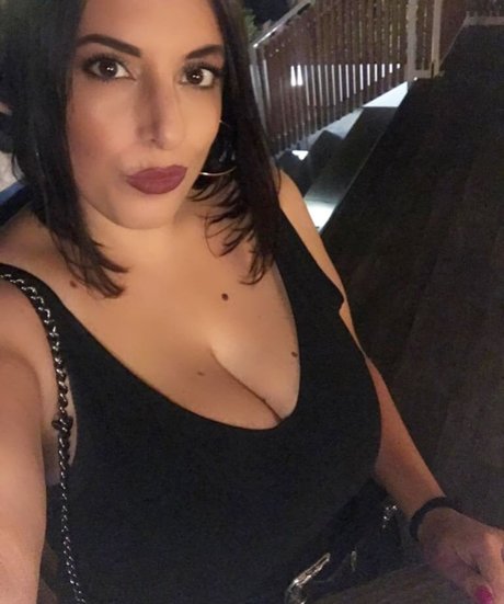 Valeria Vela