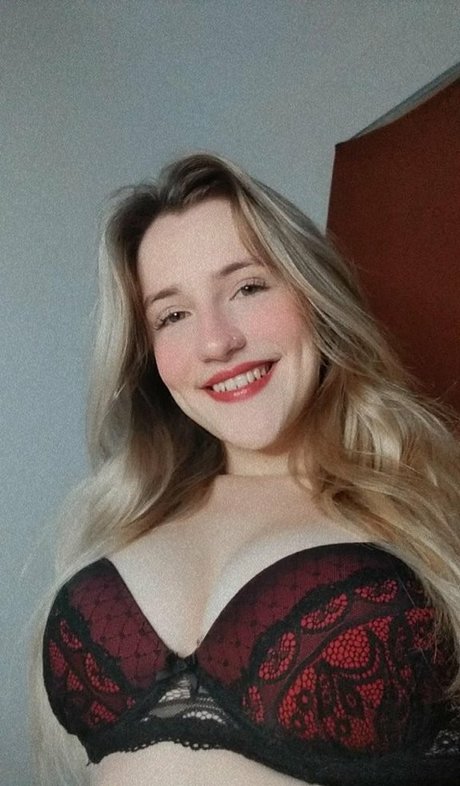 Nagie wyciekłe zdjęcie OnlyFans od Tallullah