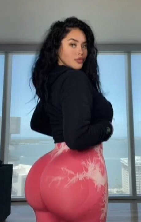 Nacktes geleaktes OnlyFans-Foto von Viraljen