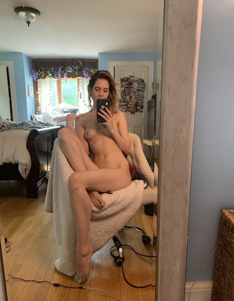Naakte gelekte OnlyFans-foto van Sugar Boogerz