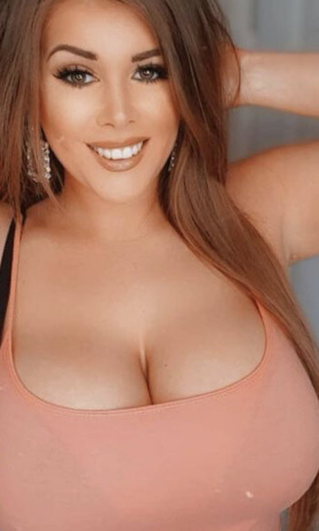 Naken läckt OnlyFans-bild av Fern Snailham