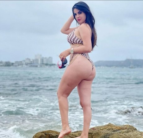 Nacktes geleaktes OnlyFans-Foto von Lissette Arreaga