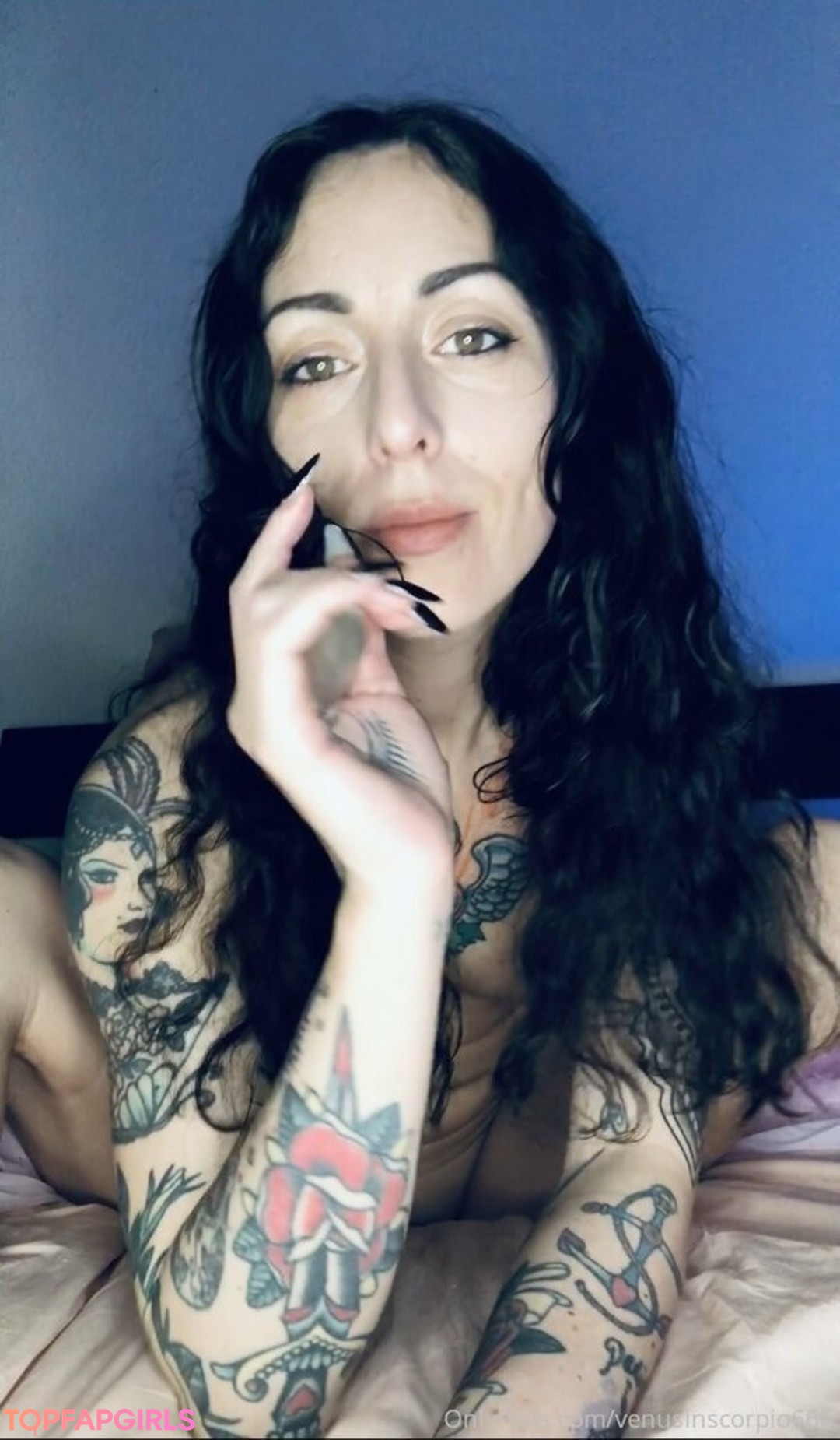 Alasti lekkinud OnlyFans-i pilt Venusinscorpio666 #2