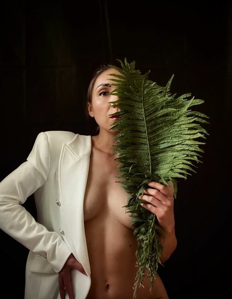 Обнаженная фотография утечки OnlyFans от Irynasun