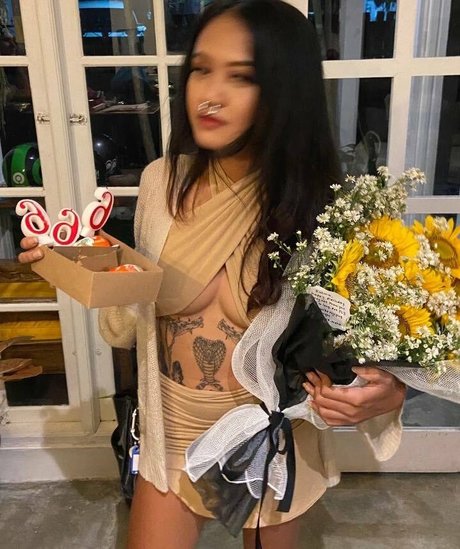 Nahá fotka uniklých OnlyFans od Gutslaughter