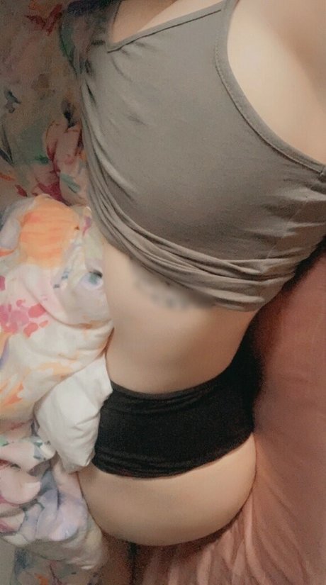 Naken läckt OnlyFans-bild av Babymakeithurt