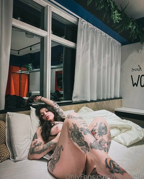 Isabella Medeiros