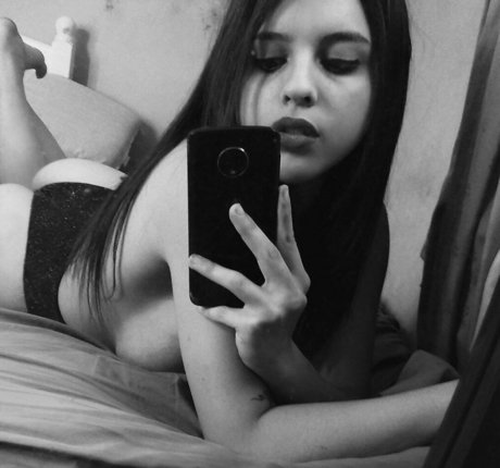 Обнаженная фотография утечки OnlyFans от Piaabonetto