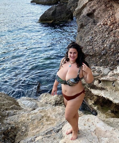 Обнаженная фотография утечки OnlyFans от Caliope
