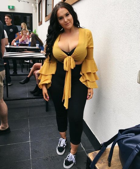 Tayla Cooper