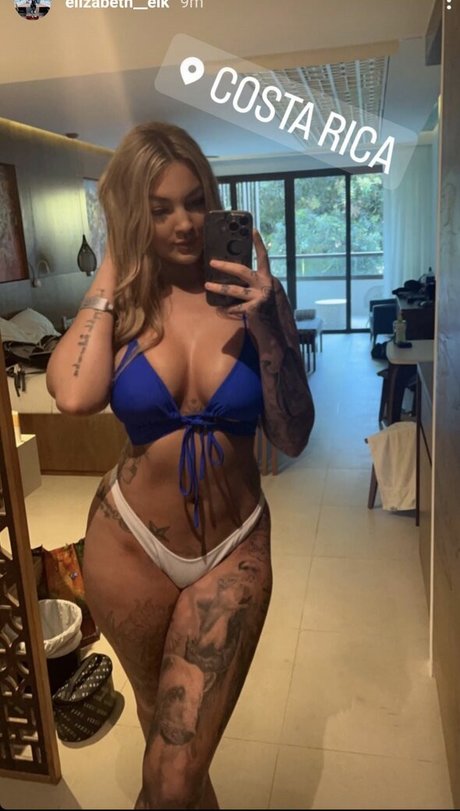 Nahá fotka uniklých OnlyFans od Haley Elk