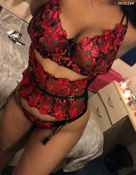 Обнаженная фотография утечки OnlyFans от Yasmine