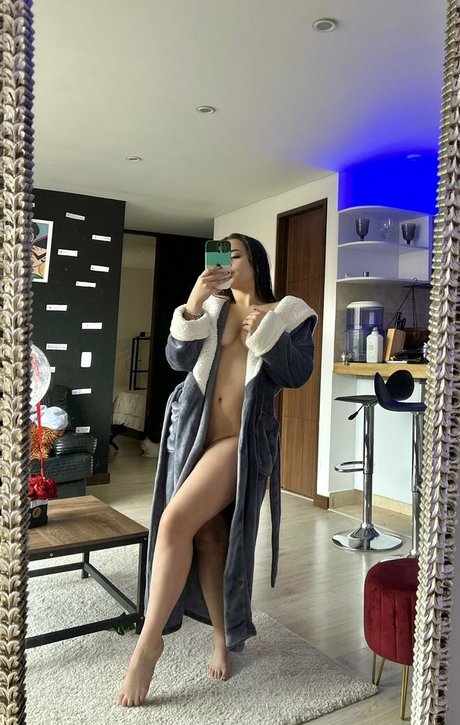 Naken läckt OnlyFans-bild av Sharon Shannel