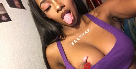 Og Leah Swanky
