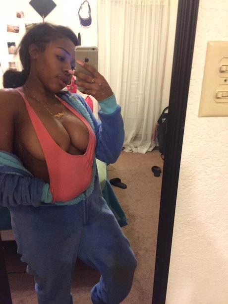 Og Leah Swanky