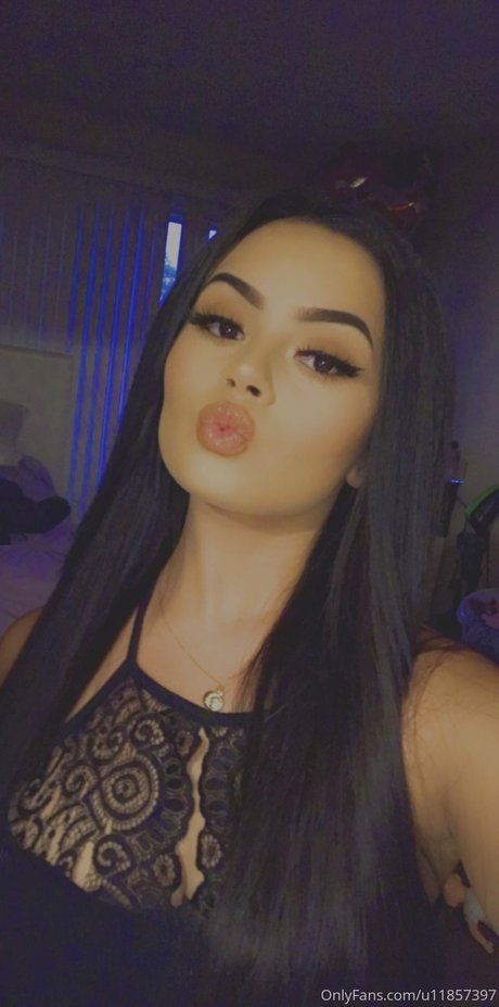 Taniavega OnlyFans 유출 누드 사진