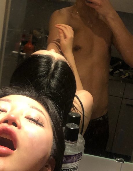 Nahá fotka uniklých OnlyFans od Koreanfairy2
